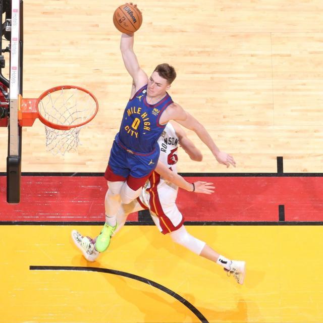 pg电子官网-新秀奇兵闪耀总决赛 约基奇盛赞他帮球队赢下G3