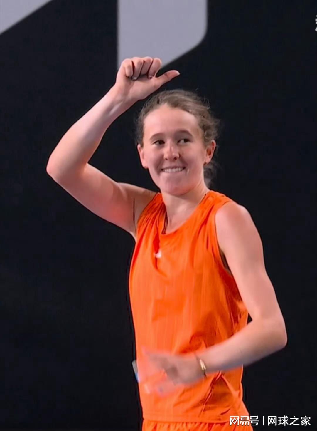 pg电子官网-19岁捷克黑马震撼澳网！本西奇成首位出局前十种子